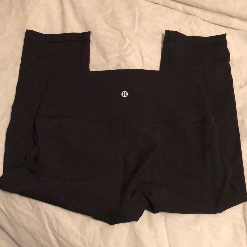 Lululemon wunder under crops